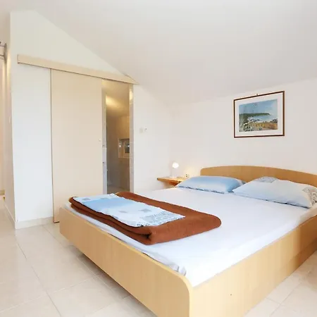 Studio 4412a